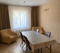 Четырёхместный коттедж в Афина