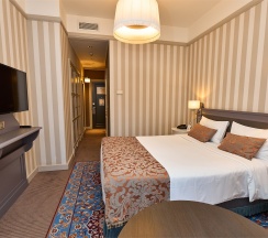Номер Classic с двуспальной кроватью в Mercure Арбат