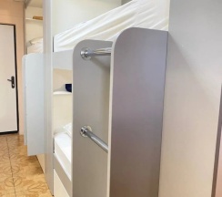 Кровать в общем номере (мужской номер) в Арктика