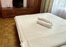 2-комнатные апартаменты стандарт г.Междуреченск, пр. Шахтеров 23-8 в Home Hotel (Хоум Отель) на Шахтеров 23