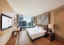 Трёхместный номер Premier в Eastin Grand Hotel Sathorn Bangkok