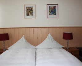 Двухместный номер Standard двуспальная кровать в Hotel Römerhafen