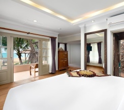 Бунгало Deluxe с балконом в Курортный отель The Fair House Beach Resort & Hotel