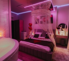 Двухместный Deluxe c джакузи в Hotel Black out
