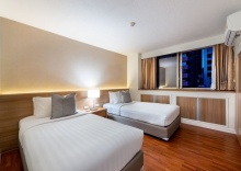 Номер Premier с 2 комнатами с балконом в Bandara Silom Suites