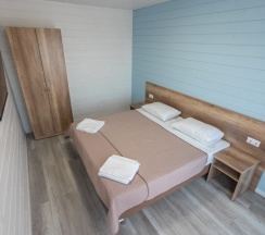 Двухкомнатный номер с выходом на бассейн в Green Village