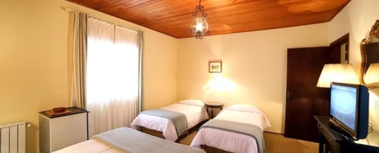 Четырёхместный номер Comfort с красивым видом из окна в Europa Hotel