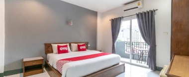 Номер Deluxe в OYO 75360 Walk In Hotel