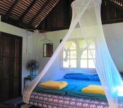 Бунгало Standard с балконом и с красивым видом из окна в Phanom Bencha Mountain Resort