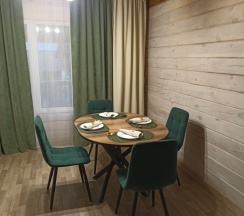 Апартаменты с балконом в Яшкин дом