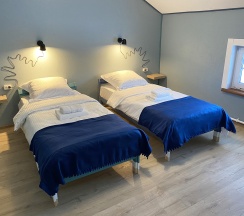 Дом с мангальной зоной в Бобровое