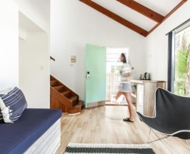 Двухместный коттедж двуспальная кровать в Wake Up! Byron Bay - Hostel