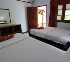 Двухместное бунгало (2 отдельные кровати) в Phi Phi Jungle Hill Bungalow