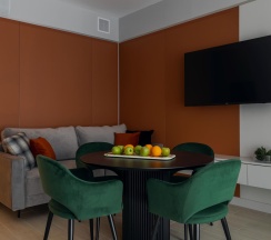 Коттедж улучшенный в Озеро Зеркальное