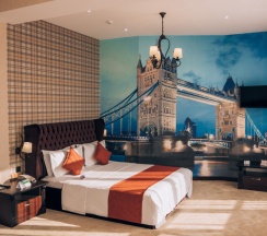 Двухместный люкс с балконом и с видом на город двуспальная кровать в Megapolis Hotel Shymkent