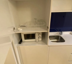 Шестиместный семейный люкс с балконом и с красивым видом из окна в Апарт-отель MyGeorgia LLC Orbi City