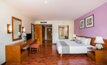 Двухместный полулюкс с видом на бассейн 2 отдельные кровати в Naithonburi Beach Resort