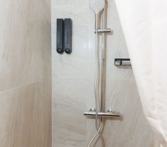 Бежевый дом в Мох