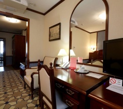 Люкс в Гарни