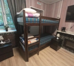 Верхнее место в шестиместном общем номере в Rest