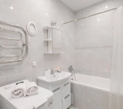 Четырёхместные апартаменты c 1 комнатой с балконом в Апартаменты Light apartment lxt.by