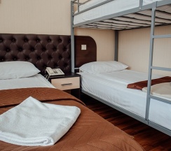 Семейный номер с двумя кроватями в Brothershotel.ru