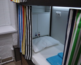 Кровать в общем номере (женский номер) в Стерео