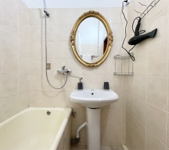 Однокомнатная квартира (Метро Чкаловская через дорогу) в Rauktis apartments