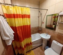 2. Люкс с балконом в Art Home