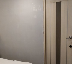 "Лофт" Мини-комната с двуспальной кроватью (с окном, цокольный этаж) в Rest Home