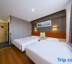 Двухместный номер Standard 2 отдельные кровати в Fanyi Hotel (Hohhot People's Great Hall Hailiang Square)