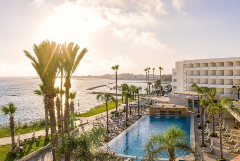 Пафос: Отель Alexander The Great Beach Hotel