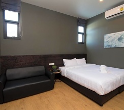 Двухместный номер Superior двуспальная кровать в The Arbern Hostel x Bistro