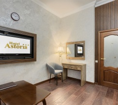 ПОЛУЛЮКС в Astoria