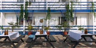 Лазаревское: Турбаза Радуга у моря