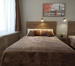 Стандарт с двуспальной и односпальной кроватями в Ana