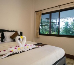 Бунгало с видом на сад в Chang Cliff Resort