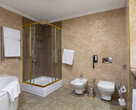 Двухместный люкс двуспальная кровать в President Hotel Minsk