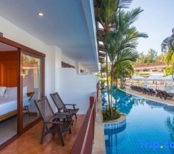 Номер Grand с красивым видом из окна в Arinara Beach Resort Phuket
