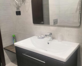 Номер делюкс семейный с 1 двуспальной кроватью №405 в Рествилль