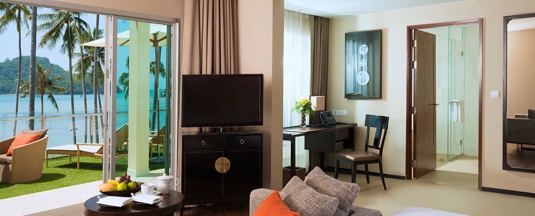 Двухместный номер Terrace Grand Andaman с видом на море двуспальная кровать в Phuket Panwa Beachfront Resort
