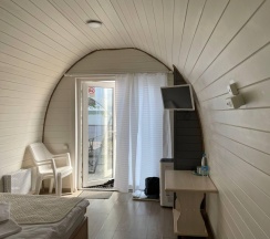 Коттедж улучшенный с 1 двуспальной кроватью (Глемпинг делюкс) в Набережная №1