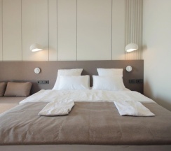 Трёхместный номер Standard с балконом и с красивым видом из окна в 4 Rooms