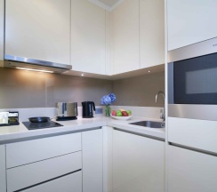 Двухместный полулюкс 2 отдельные кровати в Oriental Residence Bangkok
