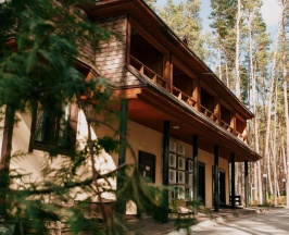 Номер Стандарт. Центральный корпус (Вид на бассейн) в Донской Лес