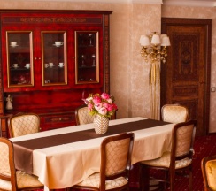 Двухместный люкс Presidential двуспальная кровать в Royal Hotel Spa&Wellness