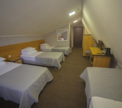 4-местный номер стандарт (мансарда) в Альпина