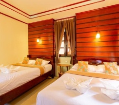 Четырёхместный номер Standard в Starlight Haad Rin Resort