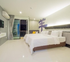 Двухместный номер Superior двуспальная кровать в Baba House Phuket Hotel