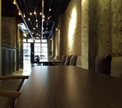 Кровать в общем номере в DAN Hostel
